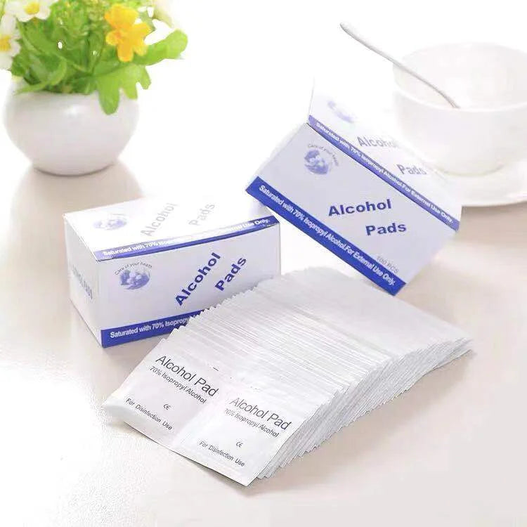 Alcohol Sanitizer Wipes for Quick Cleaning – aloe, soap, surfactant (Image 3)