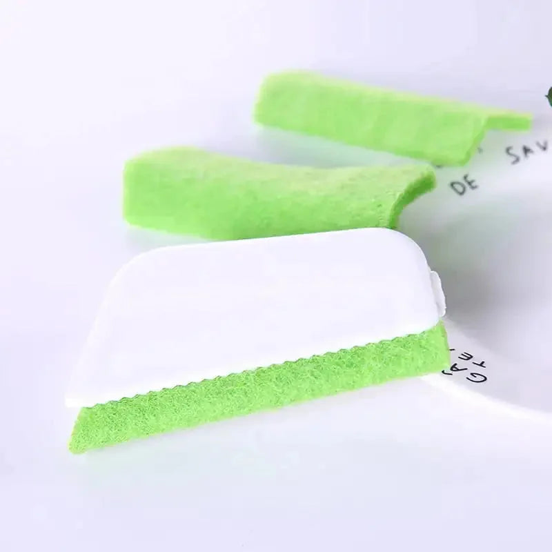 Gap Cleaning Brush – for Window Tracks & Grooves – sweep, scrubber, scrub (Image 4)