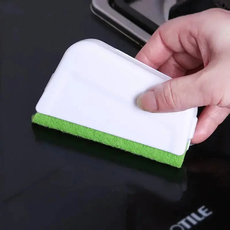 Gap Cleaning Brush – for Window Tracks & Grooves – sweep, scrubber, scrub (Image 5)