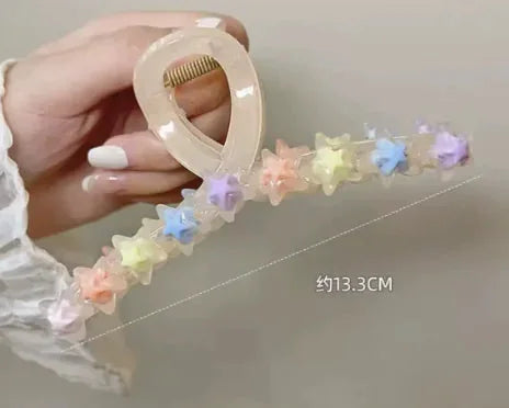 Love Star Hair Clip – Fashionable & Simple Accessory – plume, barrette, shear (Image 3)