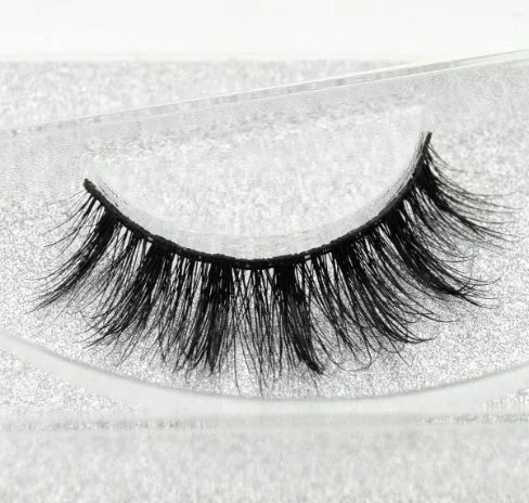 Faux Eye Lashes for Natural Glam Look – glance, give, rake (Image 23)