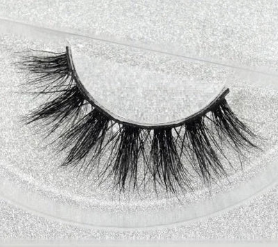Faux Eye Lashes for Natural Glam Look – glance, give, rake (Image 25)