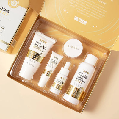 nail Skin Care – 5-Piece Set for Hydrated Radiant Skin – book, beam, soft (Image 1)